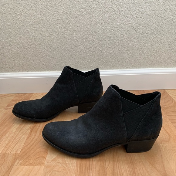 lucky brand baqira bootie